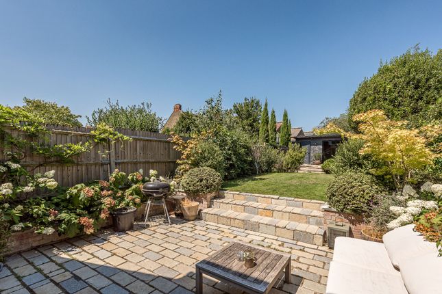 29 Okehampton Road, London photo 4