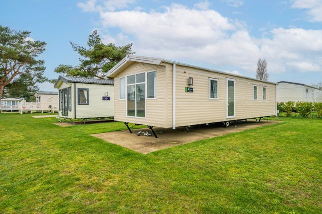 Mobile/park home for sale in Burgh Castle Marina, Burgh Castle, Great Yarmouth