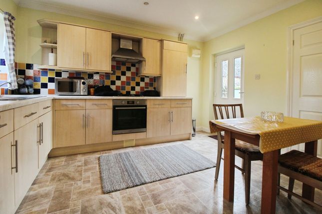 Ivy Cottage Milton Place, Fairford photo 2