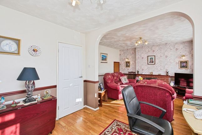 Yew Tree Road, Derbyshire photo 3