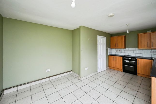49, Poplar Avenue, Nottingham photo 5