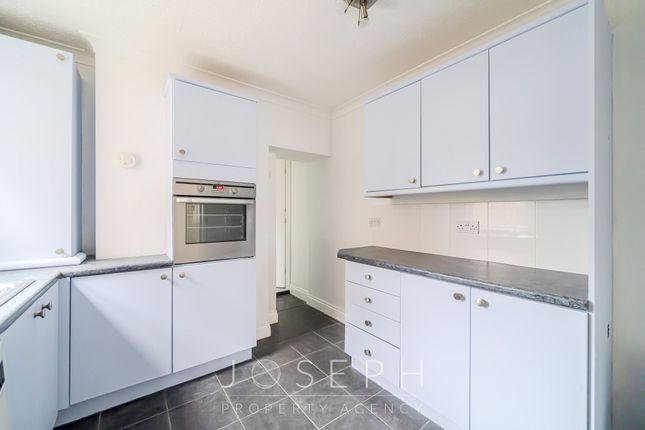13 Faraday Road, Ipswich photo 5