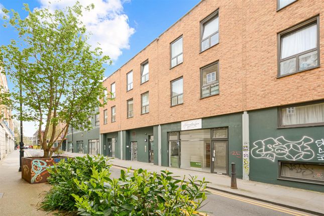 Thumbnail Flat to rent in Cheshire Street, London