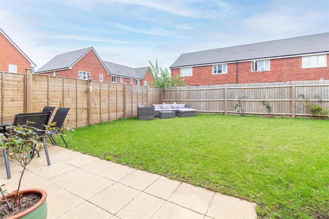 24, Nimrod Drive, Worcester photo 4