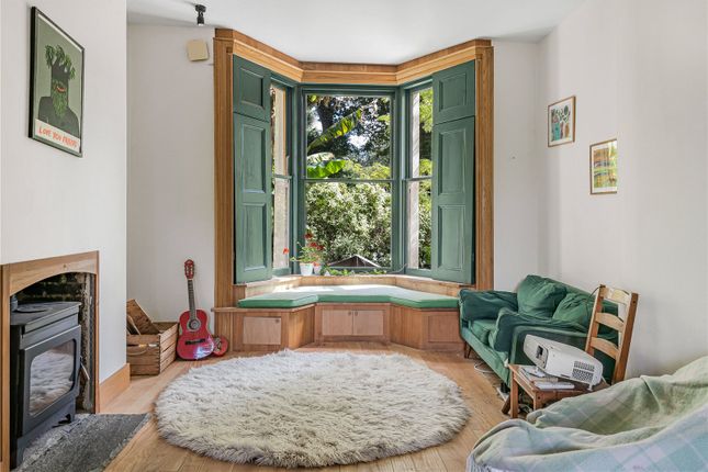 84, Gore Road, London photo 2