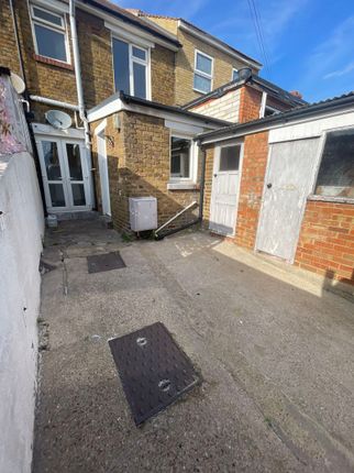 15A, Railway Road, Sheerness photo 3