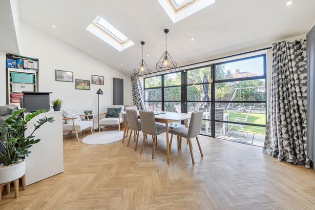 62, Gerda Road, London photo 2