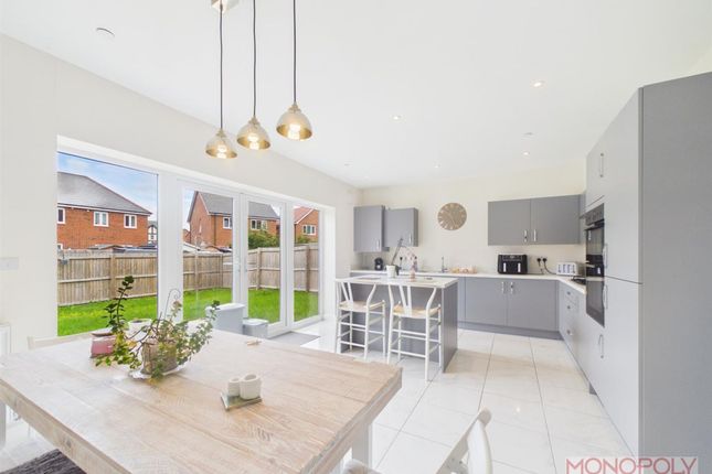 7 Garston Fields, Wrexham photo 3