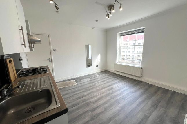 230 Levita House, Euston, London, NW1 1HN, London photo 3