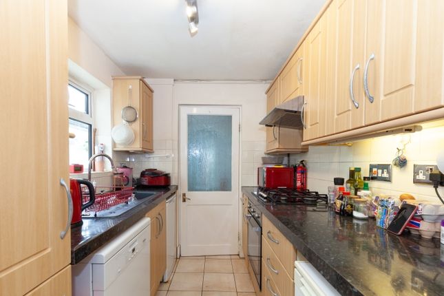 Terraced house for sale in Lake Street, Oxford