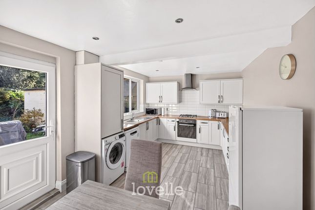 171 Edge Avenue, Grimsby photo 2