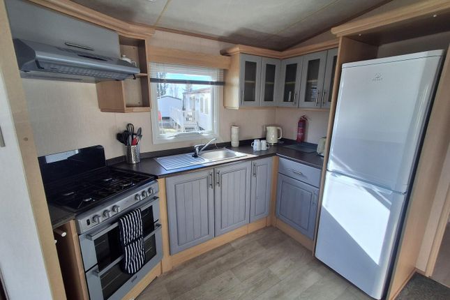Coopers Beach Holiday Park, Church Lane, Colchester photo 5