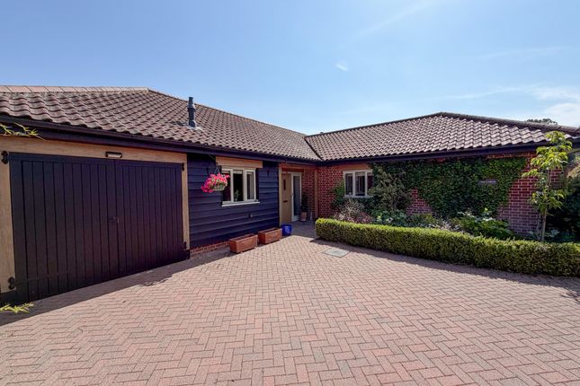 The Lodge, Moores Lane, Colchester photo 2