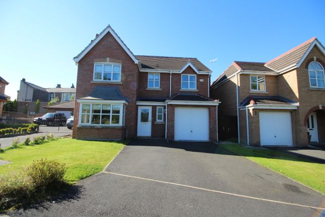 32, Royds Close, Bury photo 2