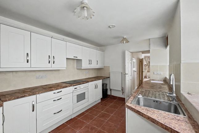 5 Penpol Avenue, Hayle photo 5