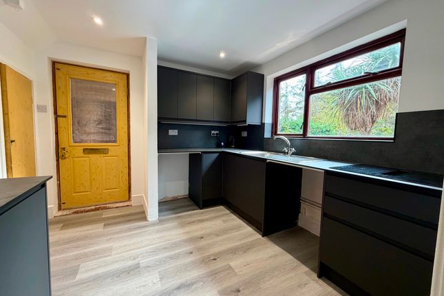1 Blackthorns, Woodbridge photo 3