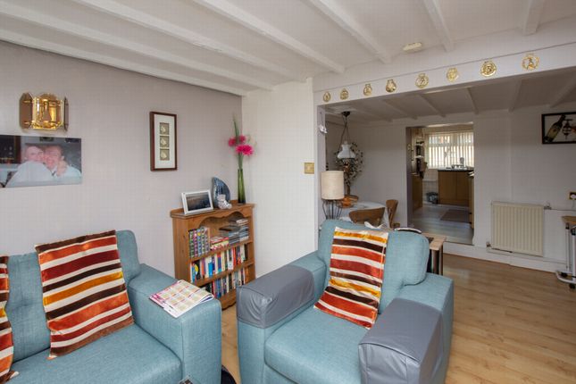 9 School Cottage, The Street, Dover photo 3