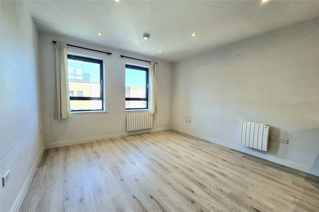 Flat 52,,, Ashwood House, Camberley photo 3