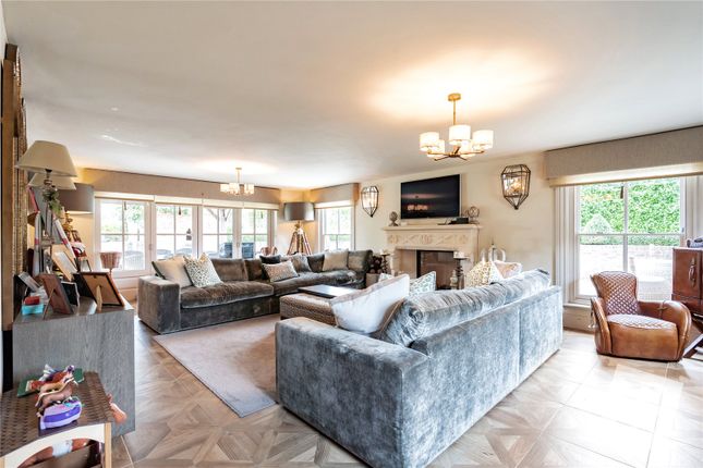 Colmar Farm,, Weald Park Way, Brentwood photo 4
