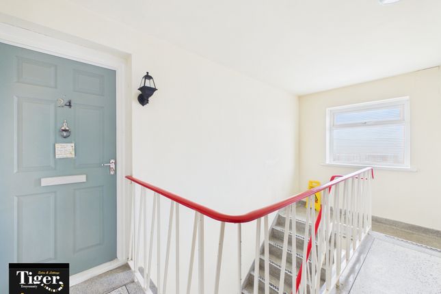 Flat 24, Lindsay Court, New Road, Lytham St. Annes photo 2
