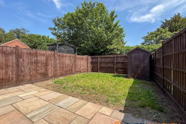 2 Pitomy Drive, Newark photo 3