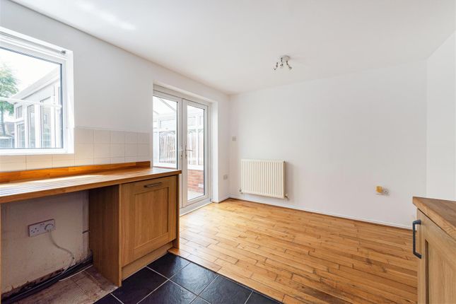35, Kingfisher Drive, Westbourne photo 4