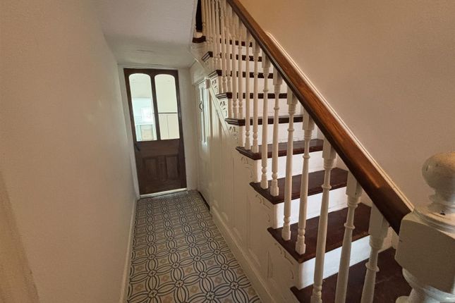 2, Pant Villas, Merthyr Tydfil photo 3