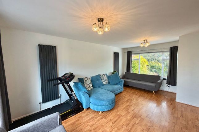 217, Galmington Road, Taunton photo 3