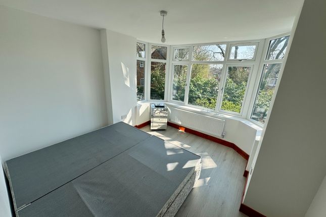 33C, Buchanan Avenue, Walsall photo 3