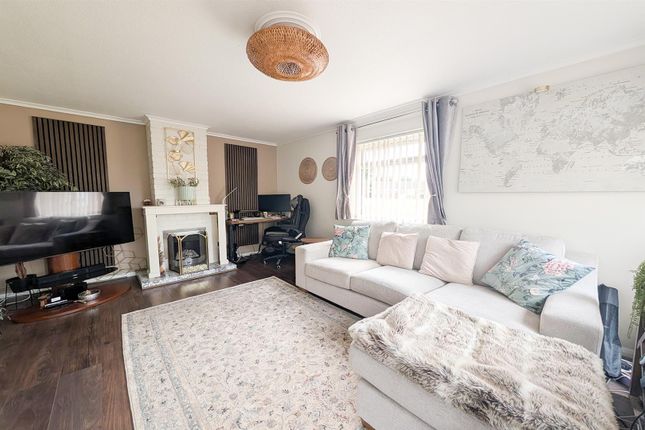 486, Aureole Walk, Newmarket photo 4