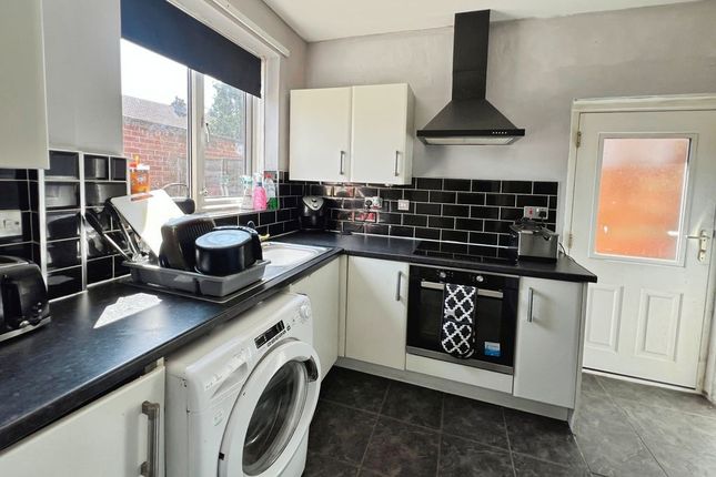 67, Coniston Avenue, Bolton photo 4