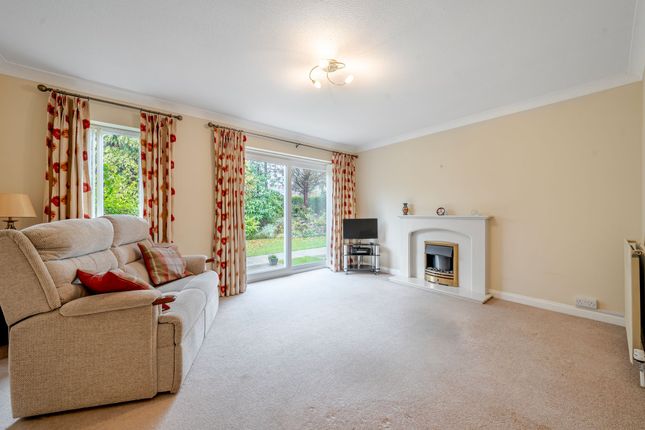 1 Almsford Court, Harrogate photo 2