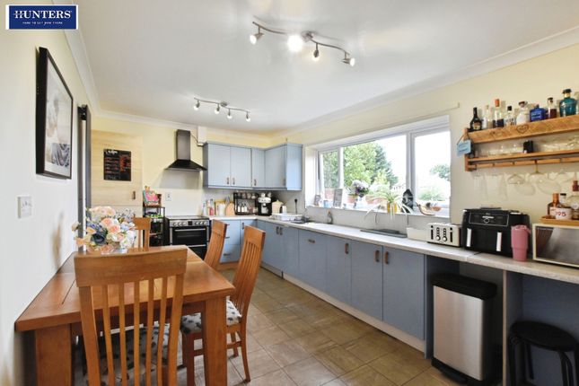 30, Godnow Road, Scunthorpe photo 2