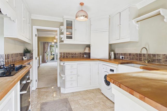 24, Eckington Road, Dronfield photo 2