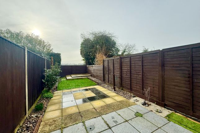 66, Marlborough Green Crescent, Great Yarmouth photo 4