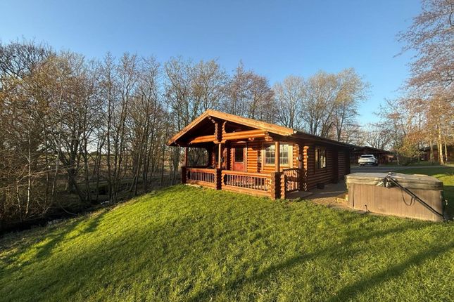 2-bed caravan on Felmoor Country Park, Felton, £107,500