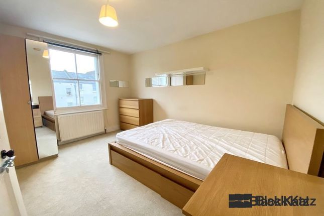 Henshaw Street, London photo 4