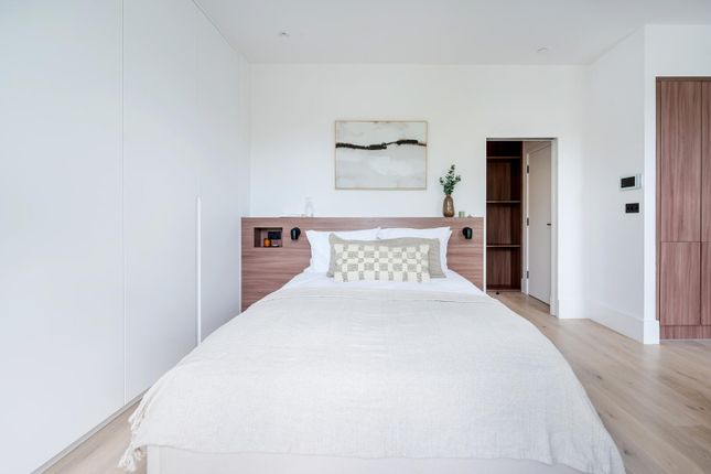 Unit F, 65 Elsham Road, London photo 3