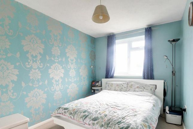 Shared accommodation to rent in Coltsfoot Green, Luton