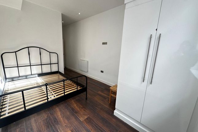 Apt 35, Nottingham photo 5