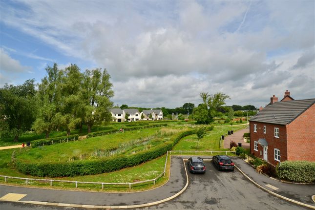 Semi-detached house for sale in Western Heights Road, Meon Vale, Stratford-Upon-Avon