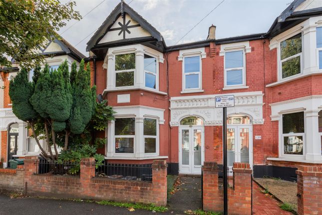 Hale End Road E4
