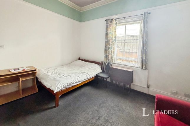 Flat 10, 59, Regent Road, Leicestershire photo 2