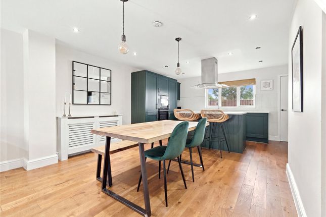 Flat 1, 56, Bakers Hill, London photo 4