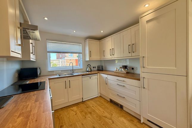 22, Woodstock Way, Great Yarmouth photo 3