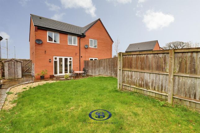 28, Mellors Field Close, Sandbach photo 2