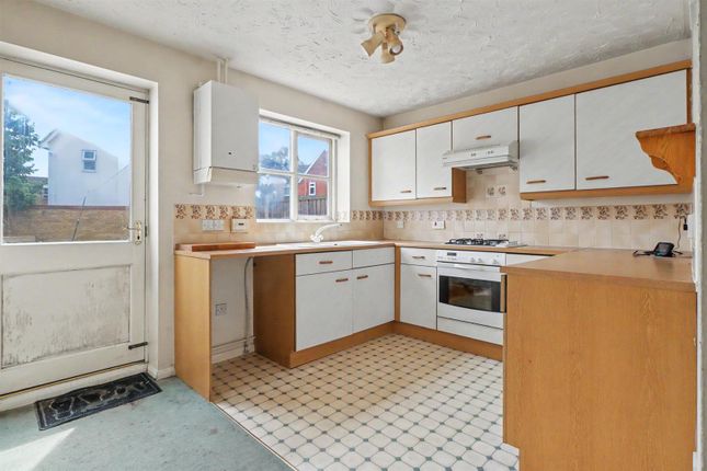 10, Heritage Way, Rochford photo 4