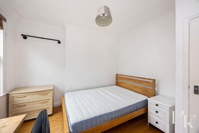 Flat 4, 4, Gladstone Terrace, Brighton photo 4