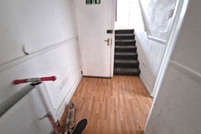 4 St. Helens Gardens, London photo 3