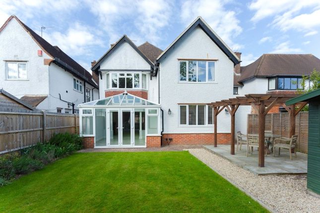 Detached house to rent in Ethorpe Close, Gerrards Cross, Buckinghamshire